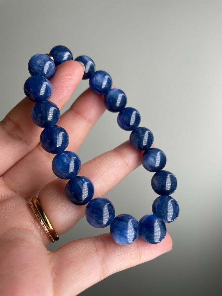 The Mystical Power of Crystals: Blue Kyanite - The Bridge to Higher Realms